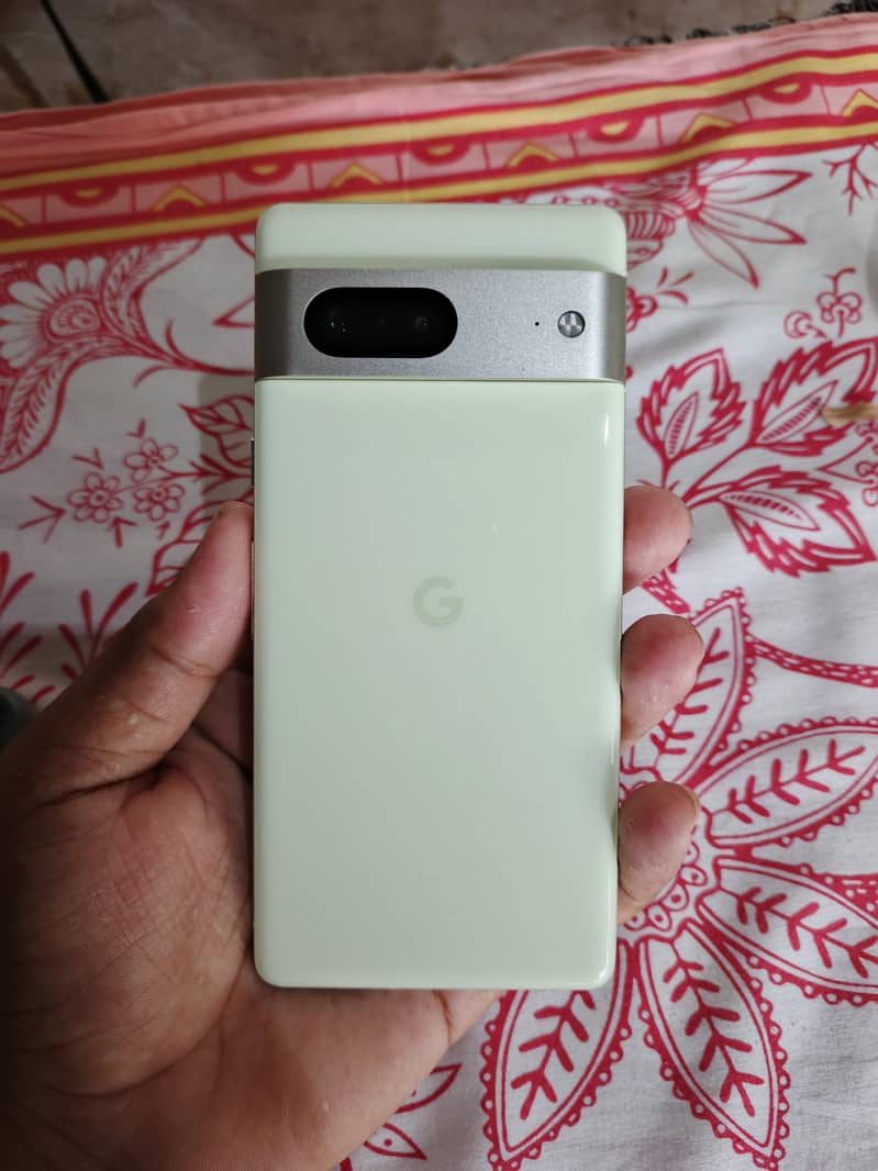 Pixel 7 0