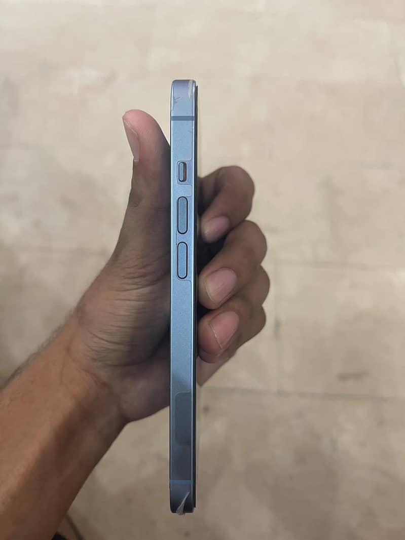Apple iPhone 14 1