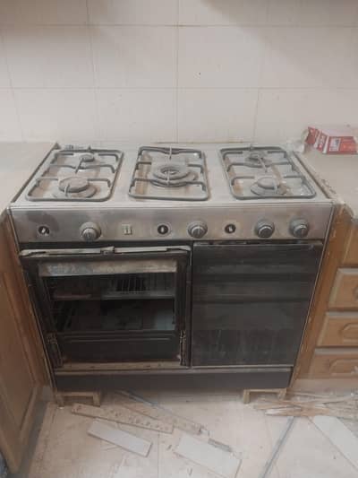 5 burner cooking range