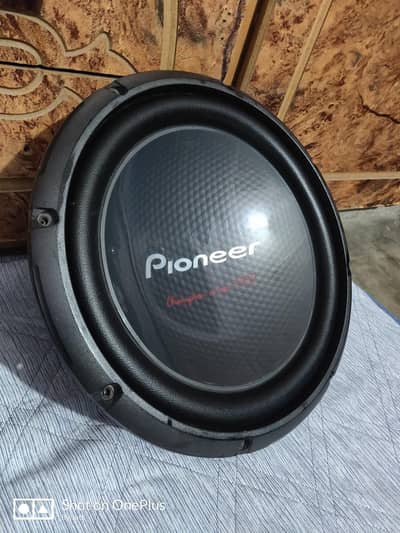 Pioneer 300d4 SPL 12" subwoofer
