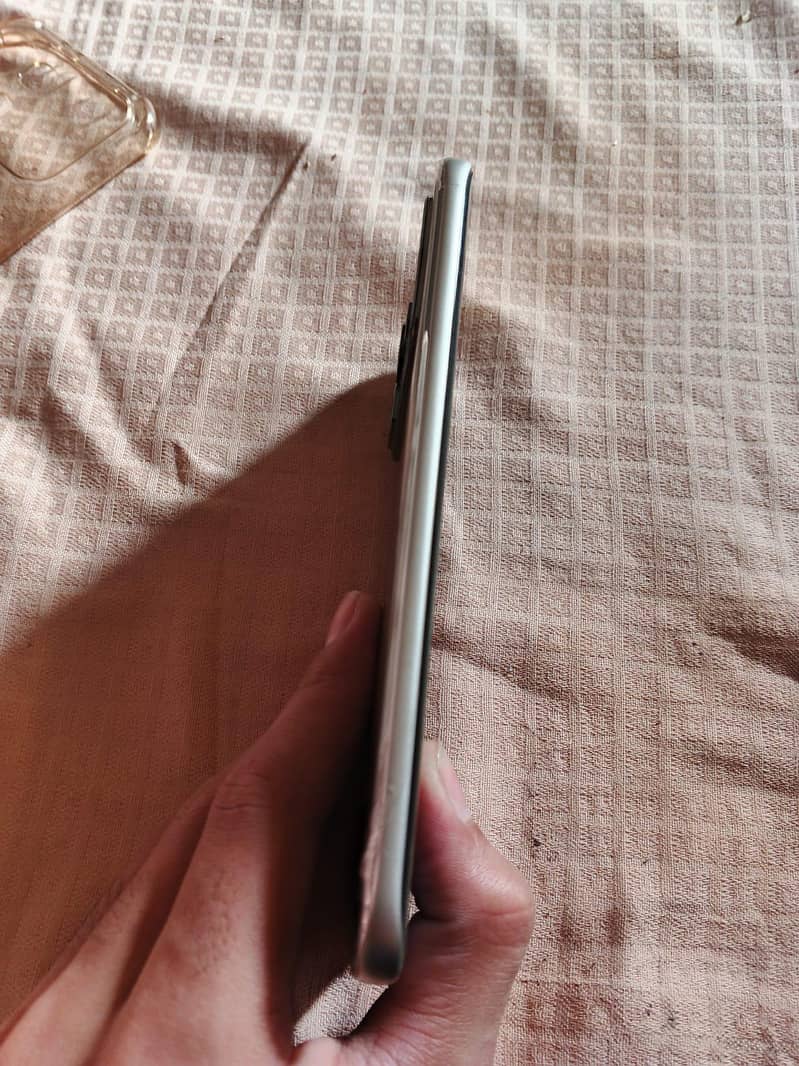 Infinix Note edge 2