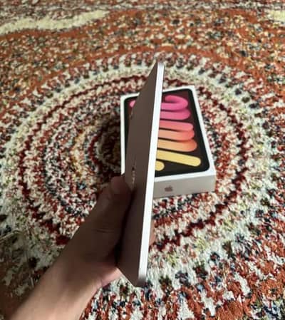 Ipad Mini 7/ A17 Pro chip New condition good touch work urgent Sale
