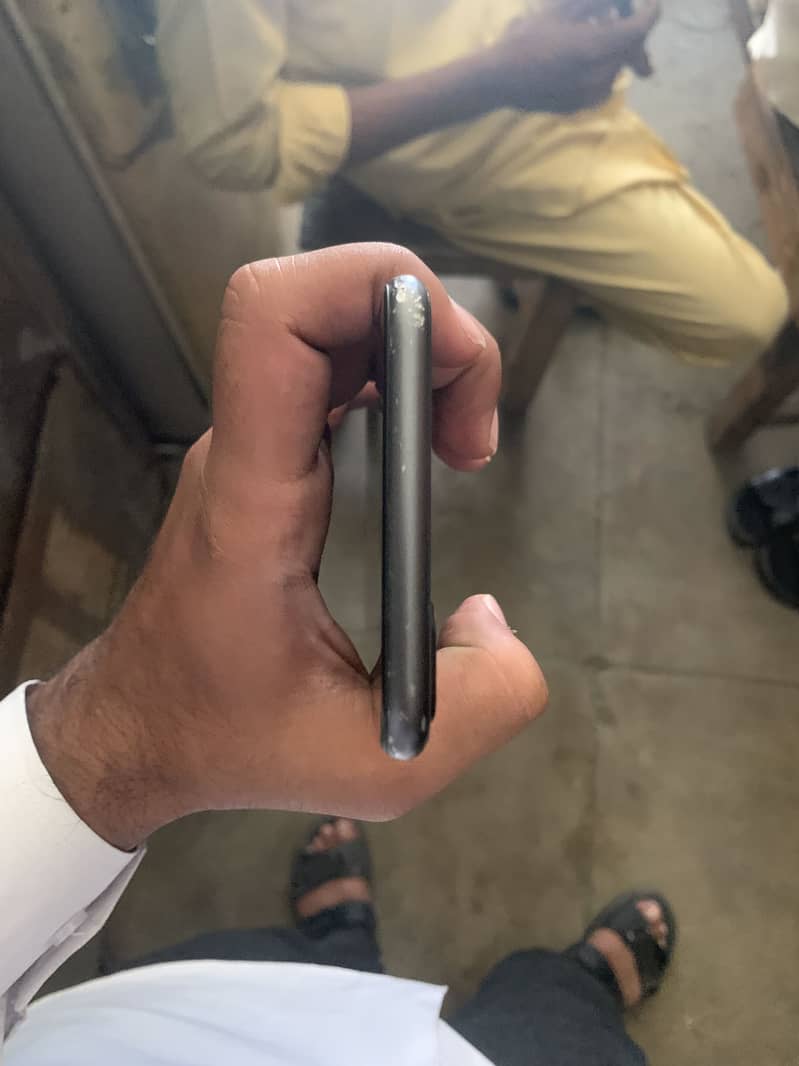 Apple iPhone 8 Plus 0