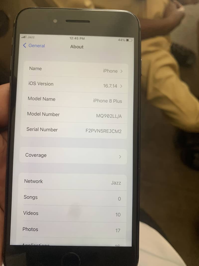 Apple iPhone 8 Plus 4