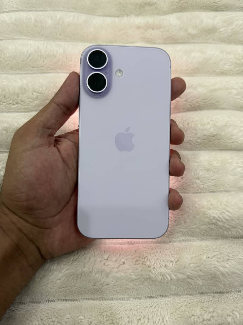 Apple iPhone 17 2