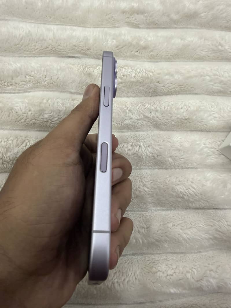 Apple iPhone 17 4