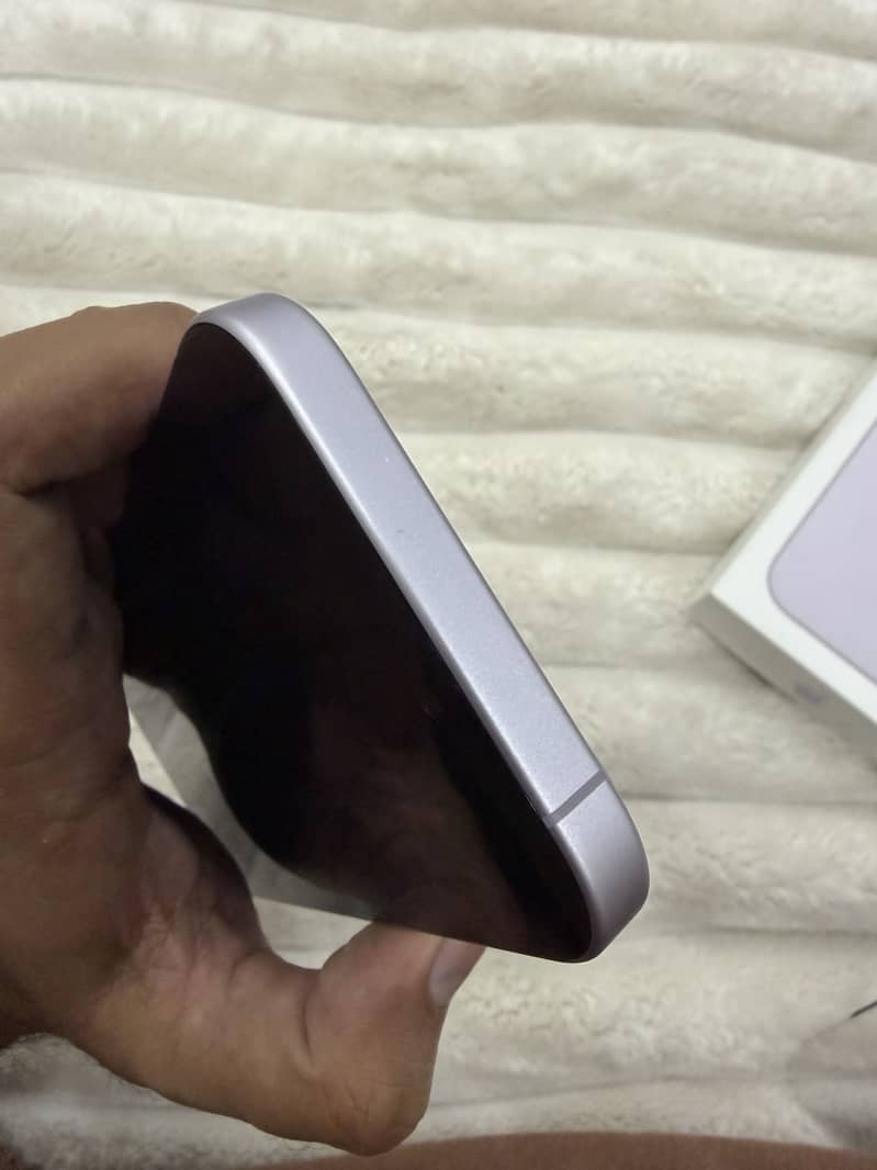 Apple iPhone 17 6