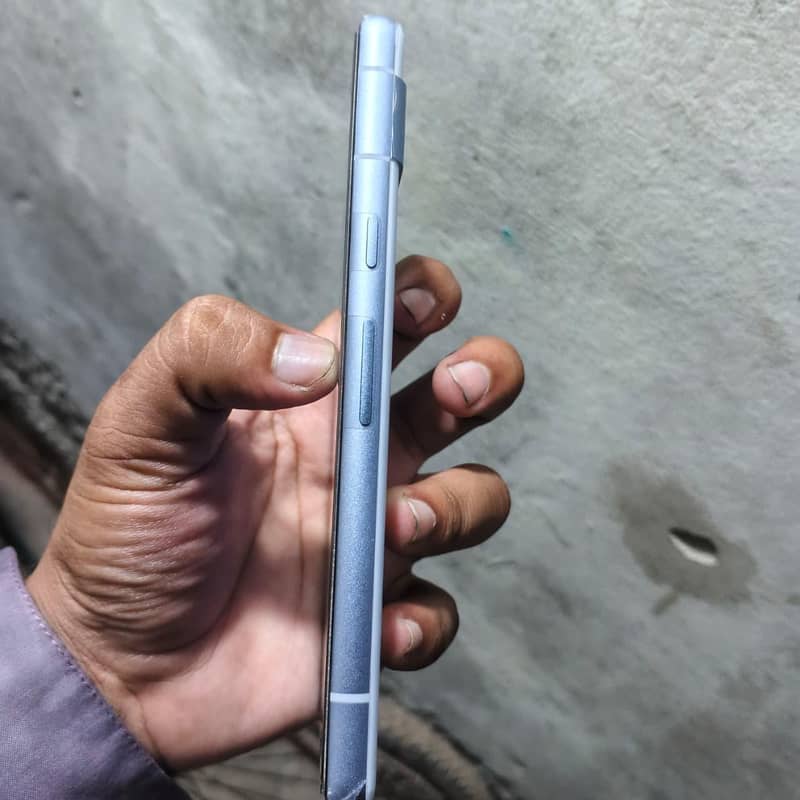 Google Pixel 7a 4