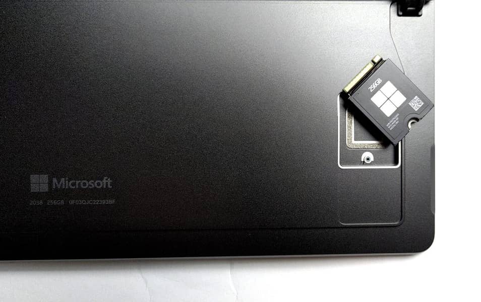 Microsoft Surface Pro 9 9