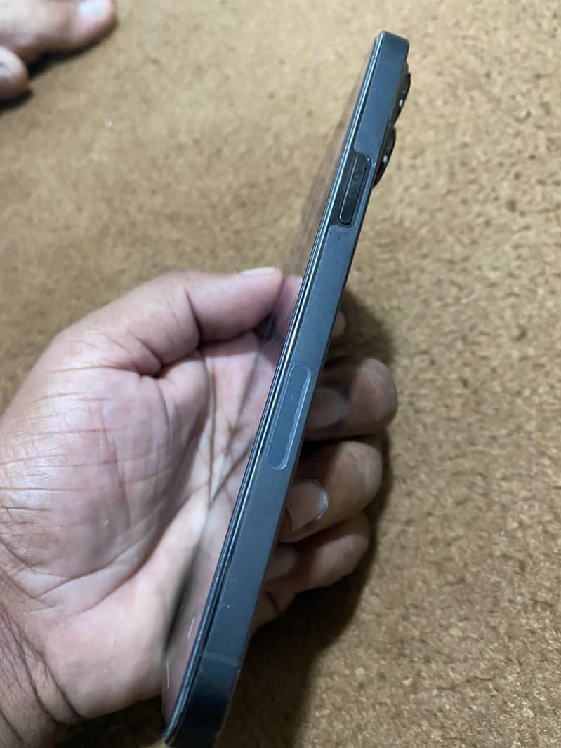 Apple iPhone 13 Pro Max 5