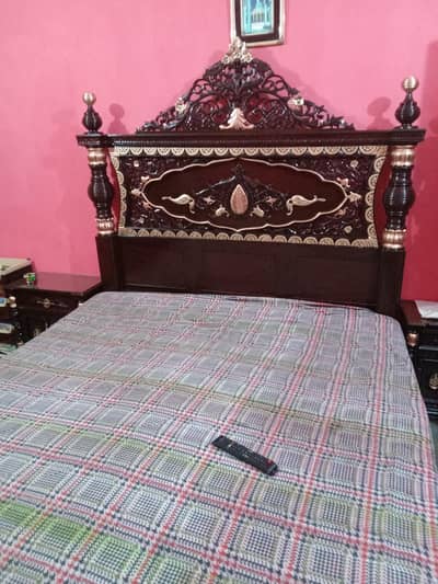 bed dresding side tables