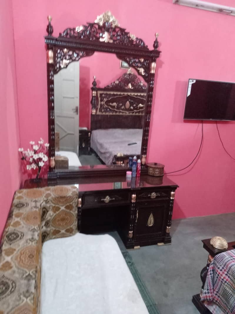 bed dresding side tables 1
