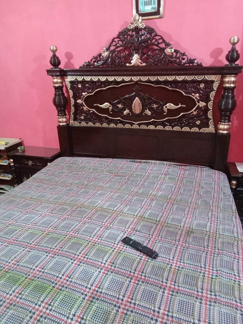 bed dresding side tables 2