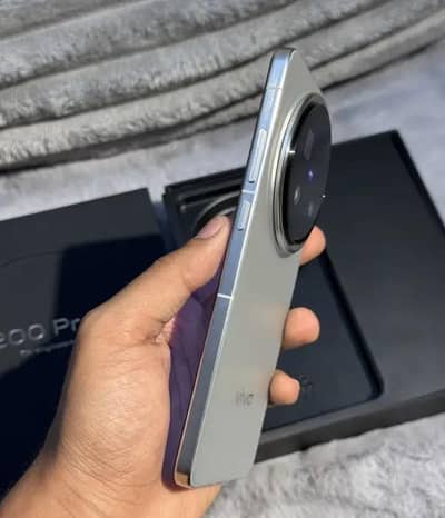 Vivo X200 16GB 512GB Whatsapp 03013606448