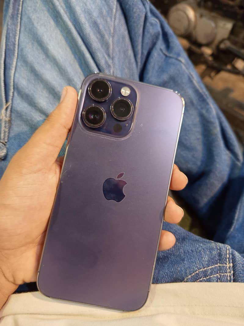 Apple iPhone 14 Pro Max 0