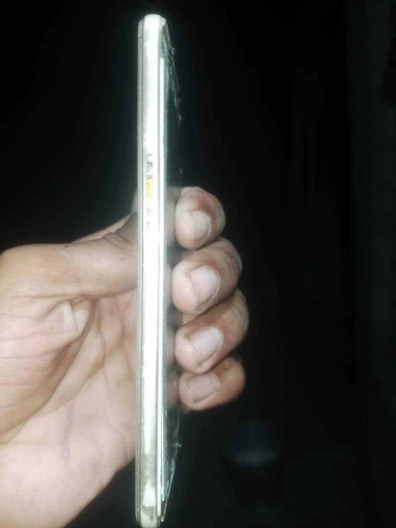 OPPO A37 2