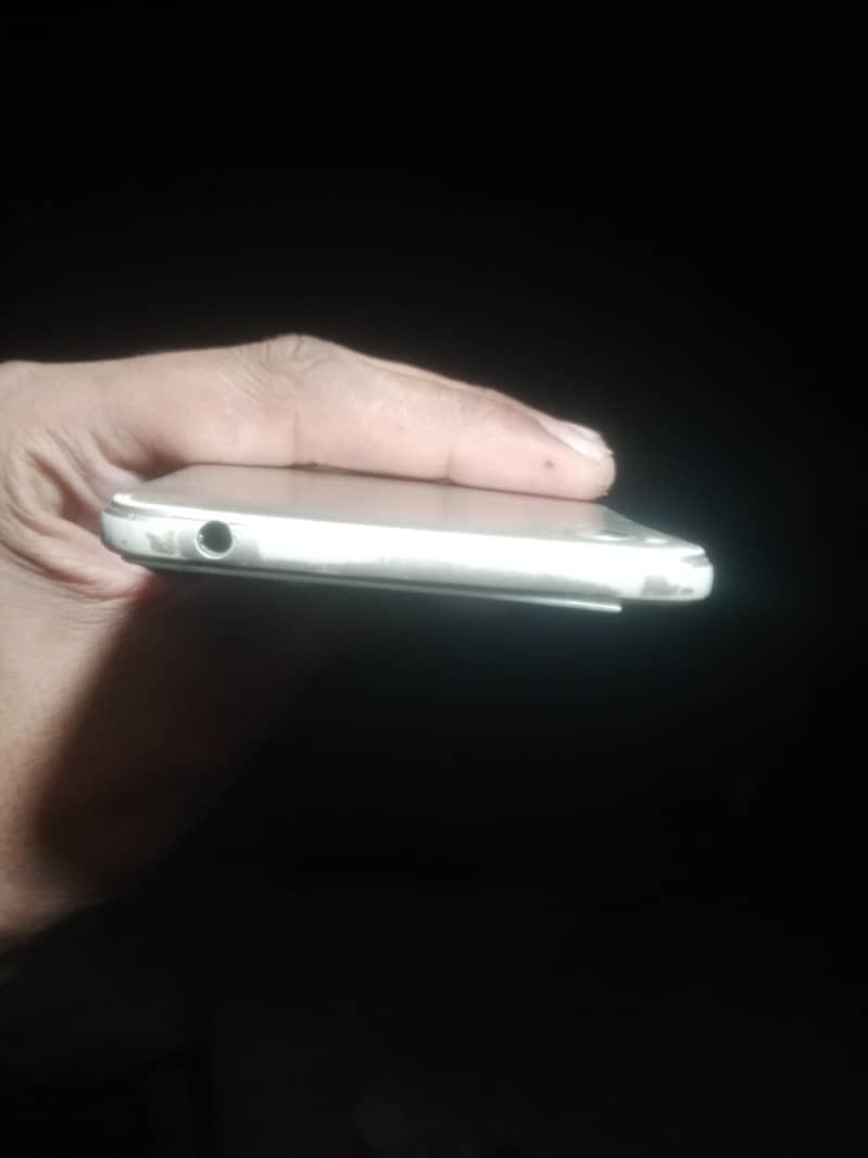 OPPO A37 4