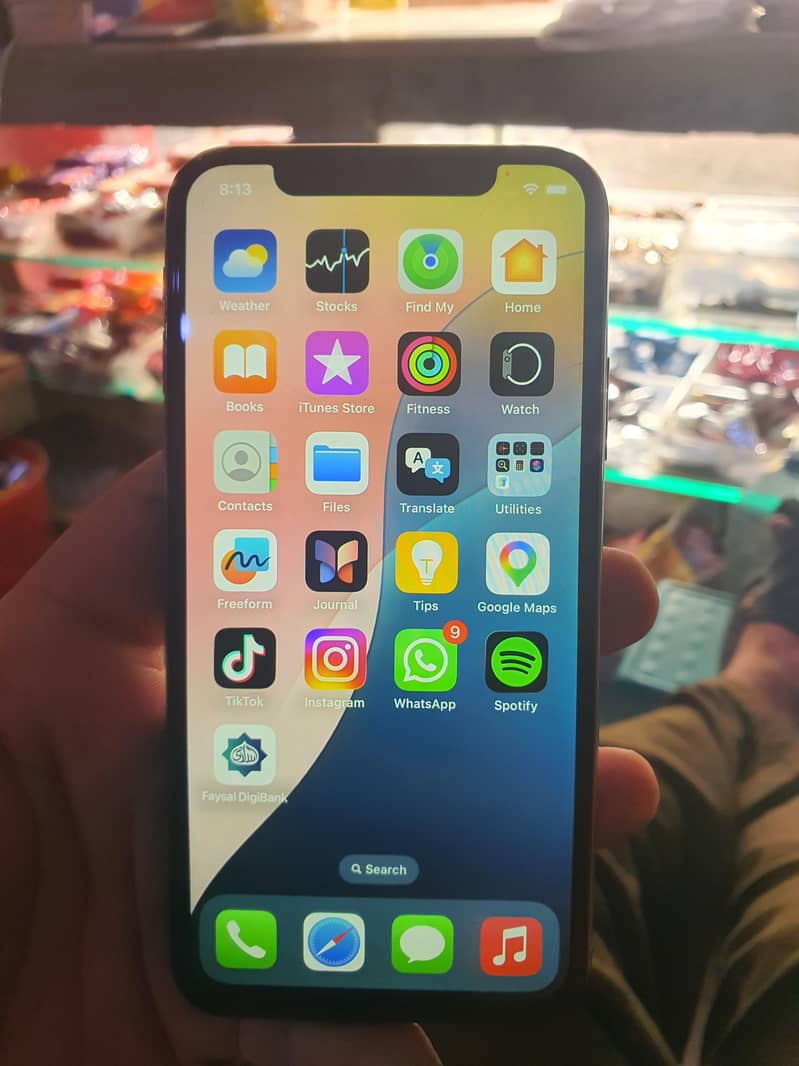 Apple iPhone XS 4