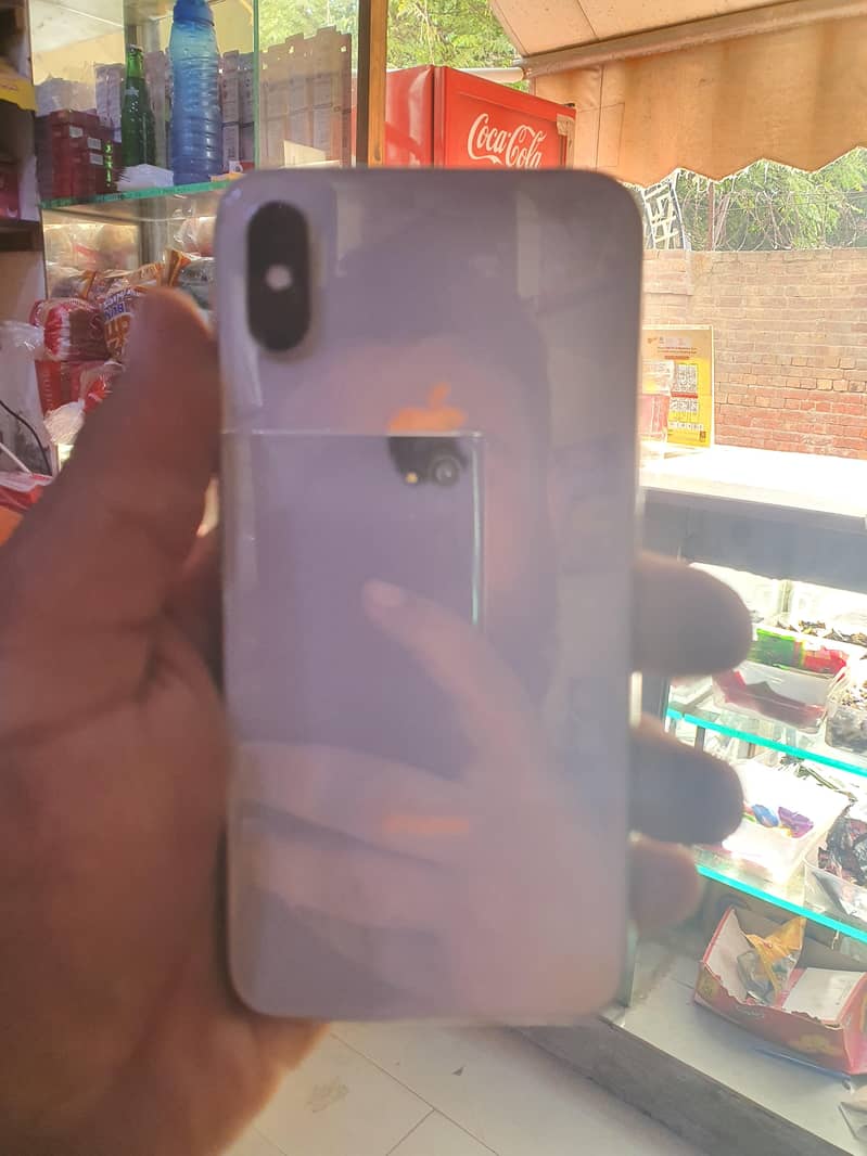 Apple iPhone XS 7