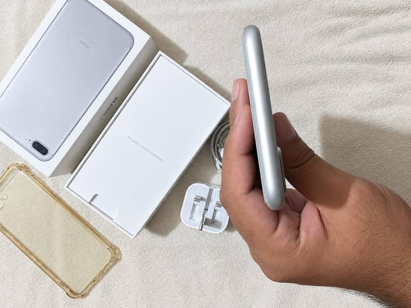 Apple iPhone 7 Plus 3