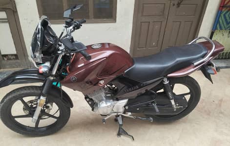 YBR 125G for Sale in Matt Orange color