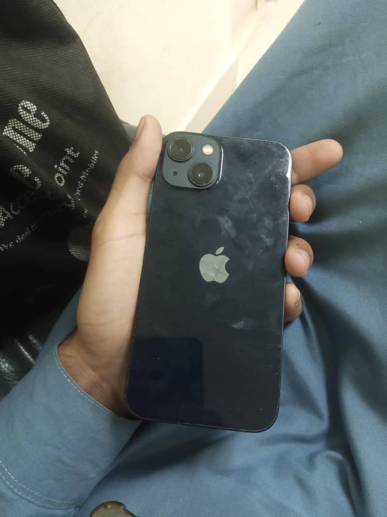 Apple iPhone 13 0