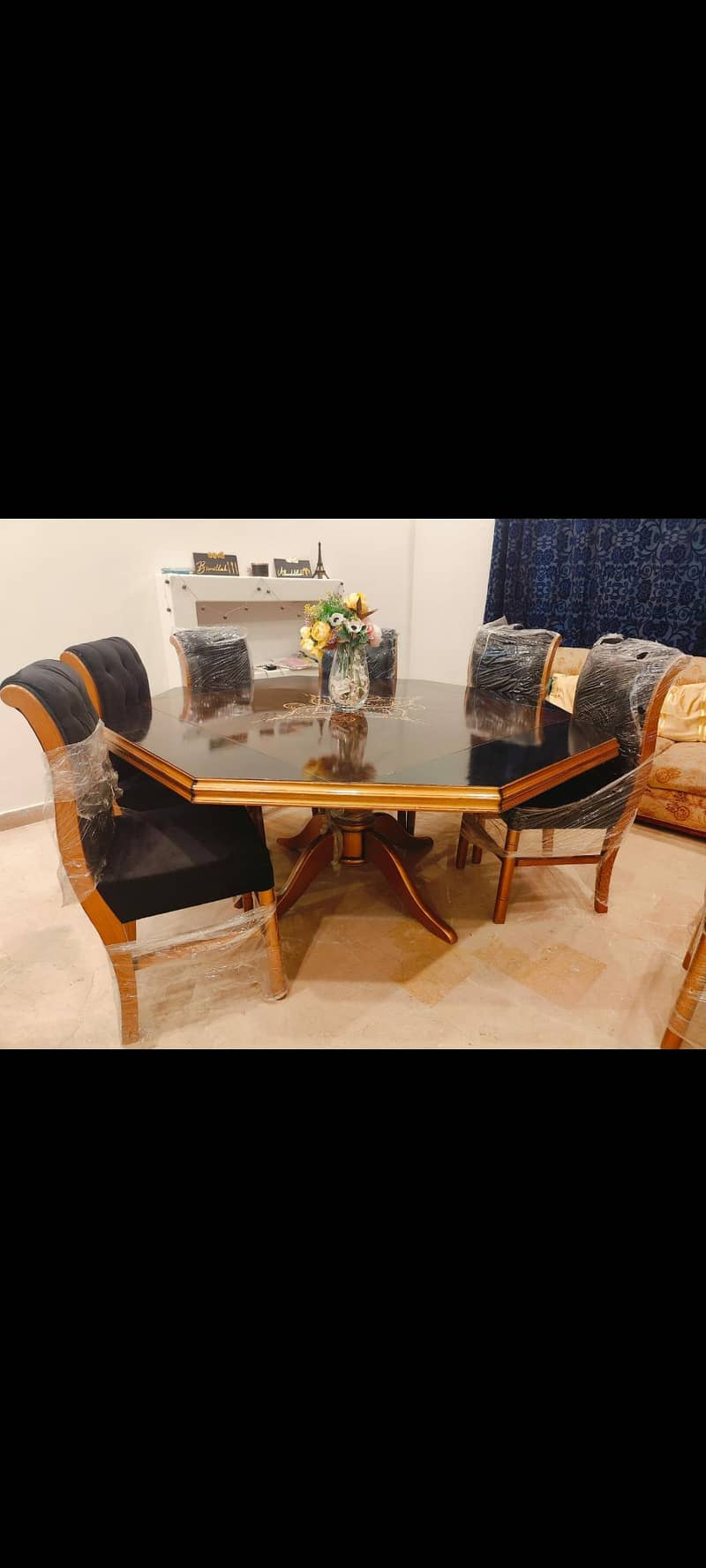 Dinning Table 0