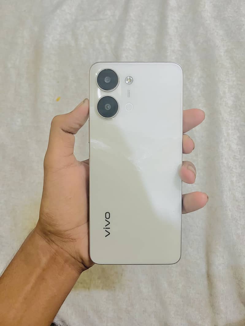 VivoY05 5