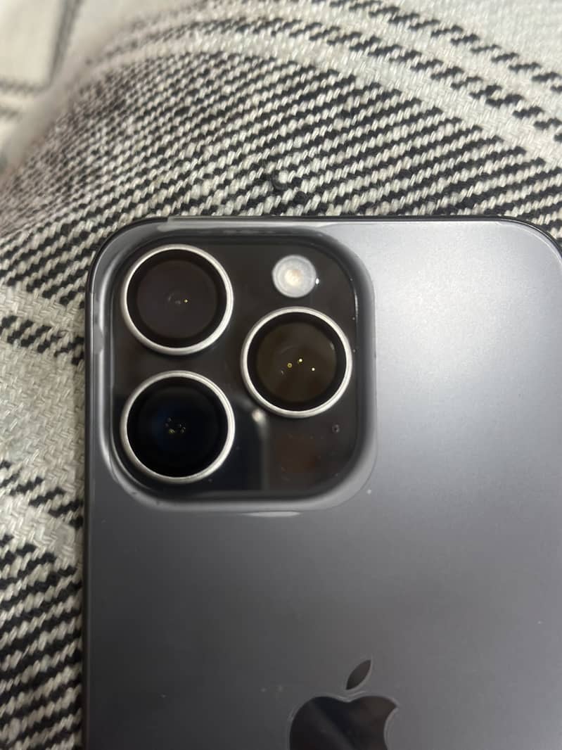 Apple iPhone 15 Pro Max 256GB | LLA | JV | Black 1