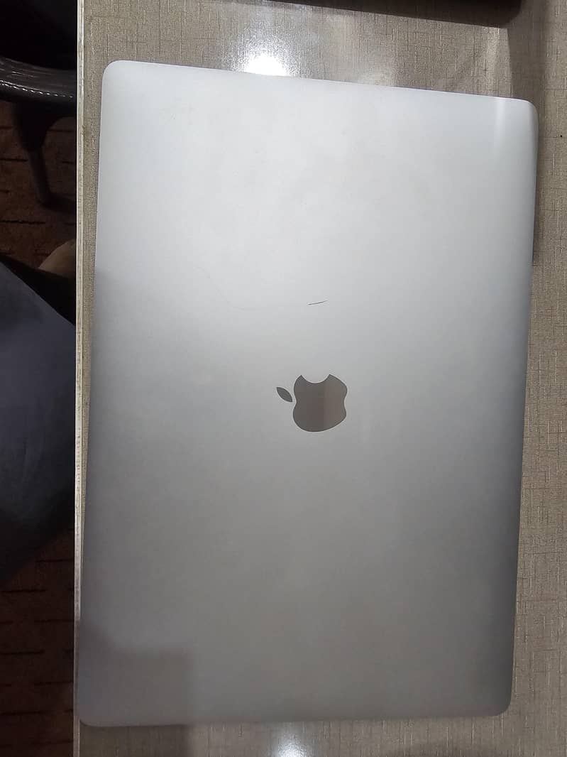 Macbook pro 15" 2016 & 2017 1