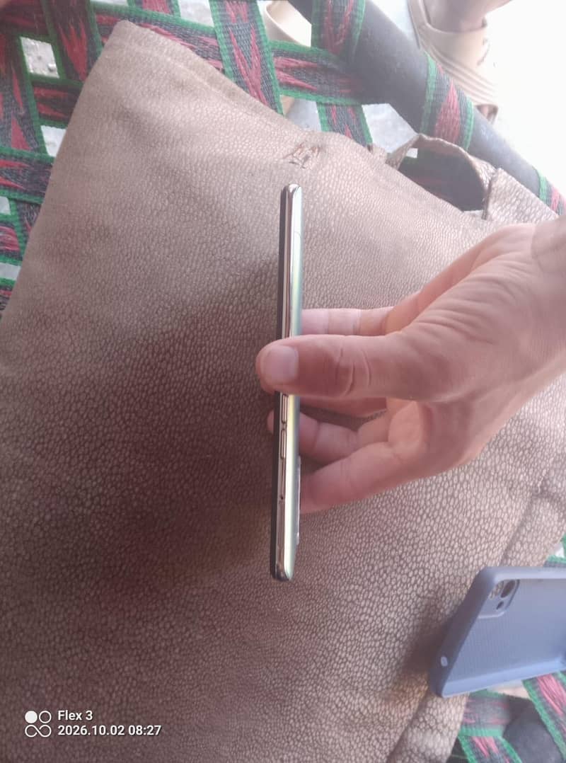 OPPO Reno 4