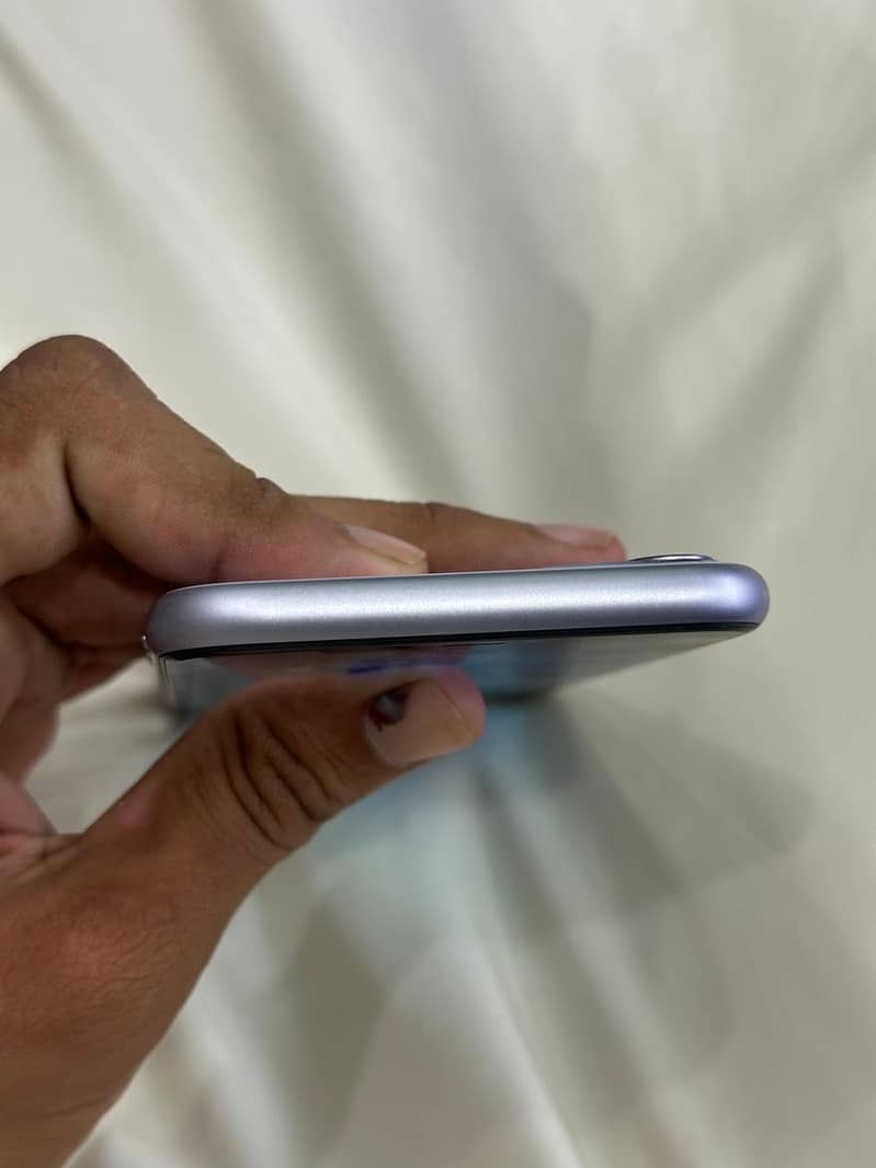 Apple iPhone 11 2
