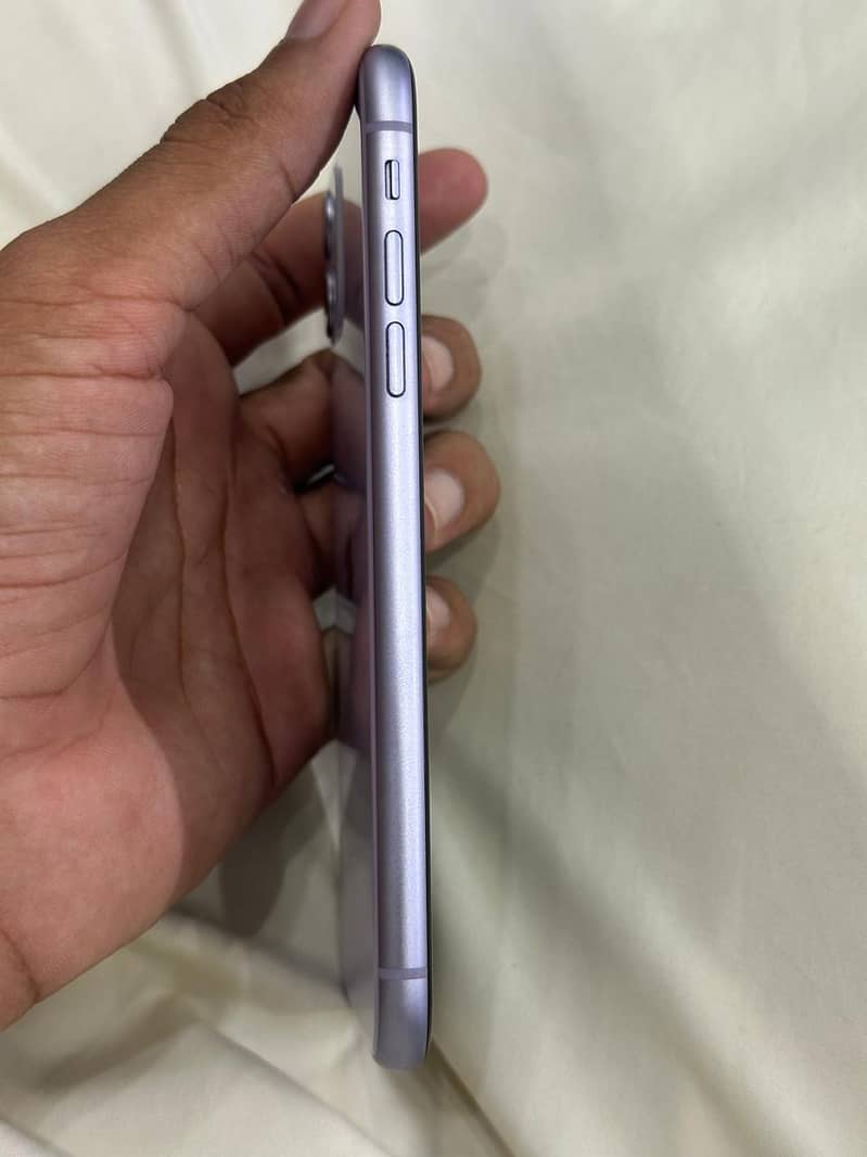 Apple iPhone 11 5