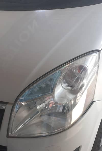 Suzuki Wagon R (2017 Left Side Headlight