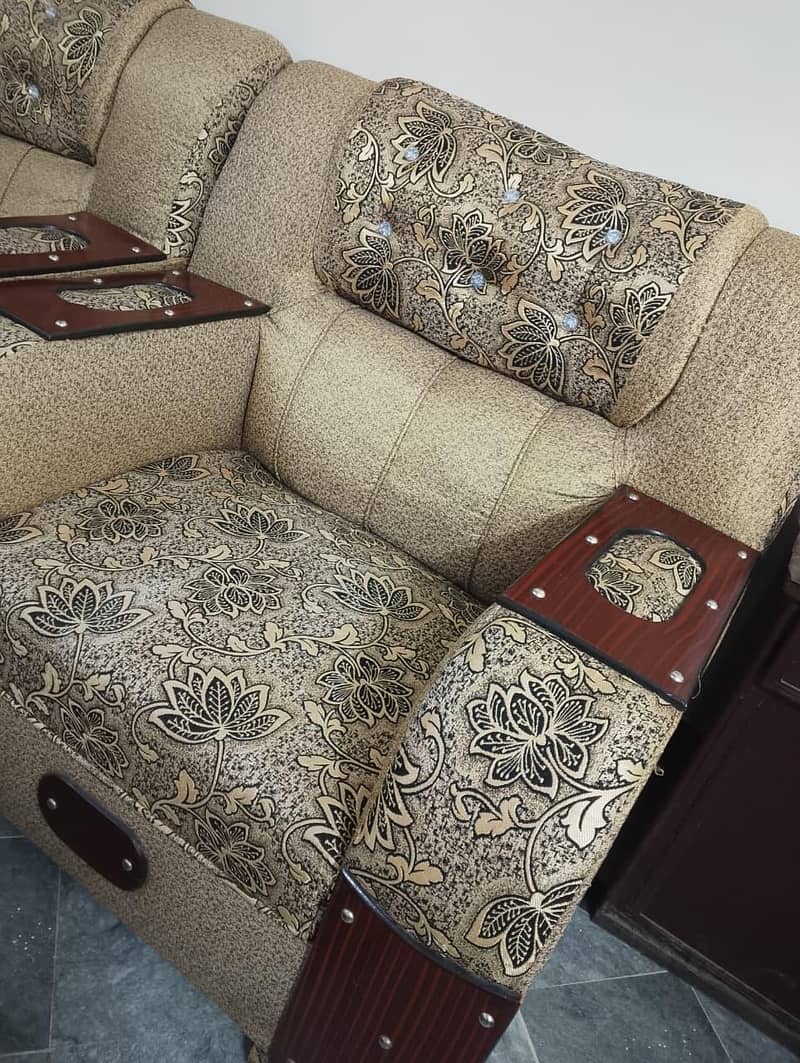 3 Sofas set for sale 4