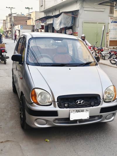 Hyundai Santro Club lush condition