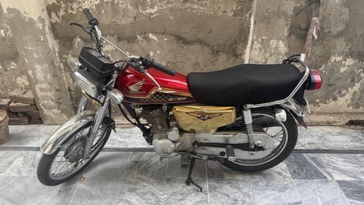 Honda cg 125 gold edition
