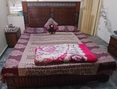 Beautiful Double Bed with two side tables, Mirror Almirah & Matrix