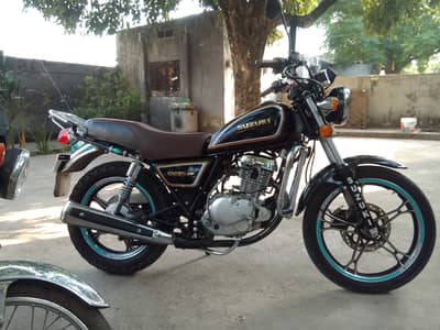 Suzuki GS-125 2022