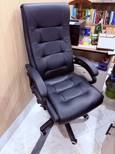 Executive Office Chair New … Bought 3 days ago