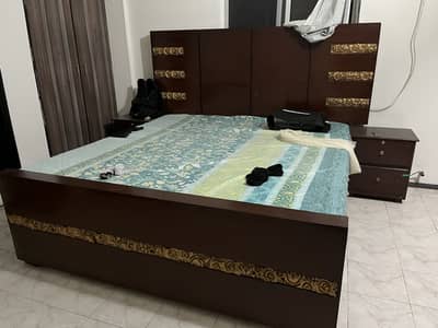 Woden bed set for sale