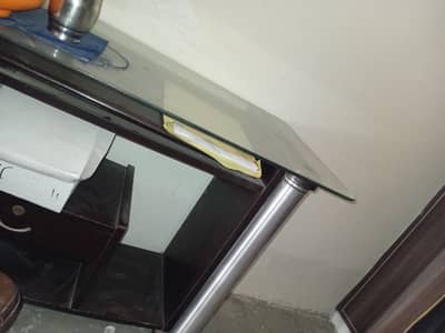 Computer table Bilkul new condition