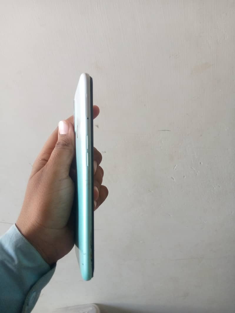 OPPO A31 1