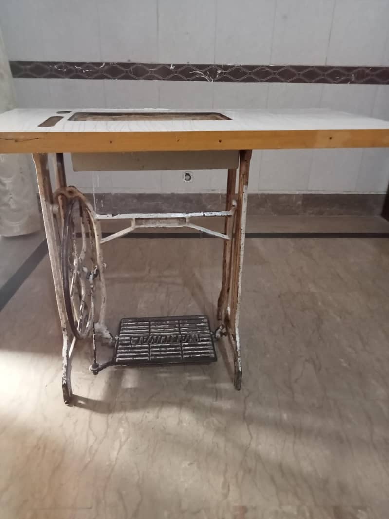 sewing machine stand 0