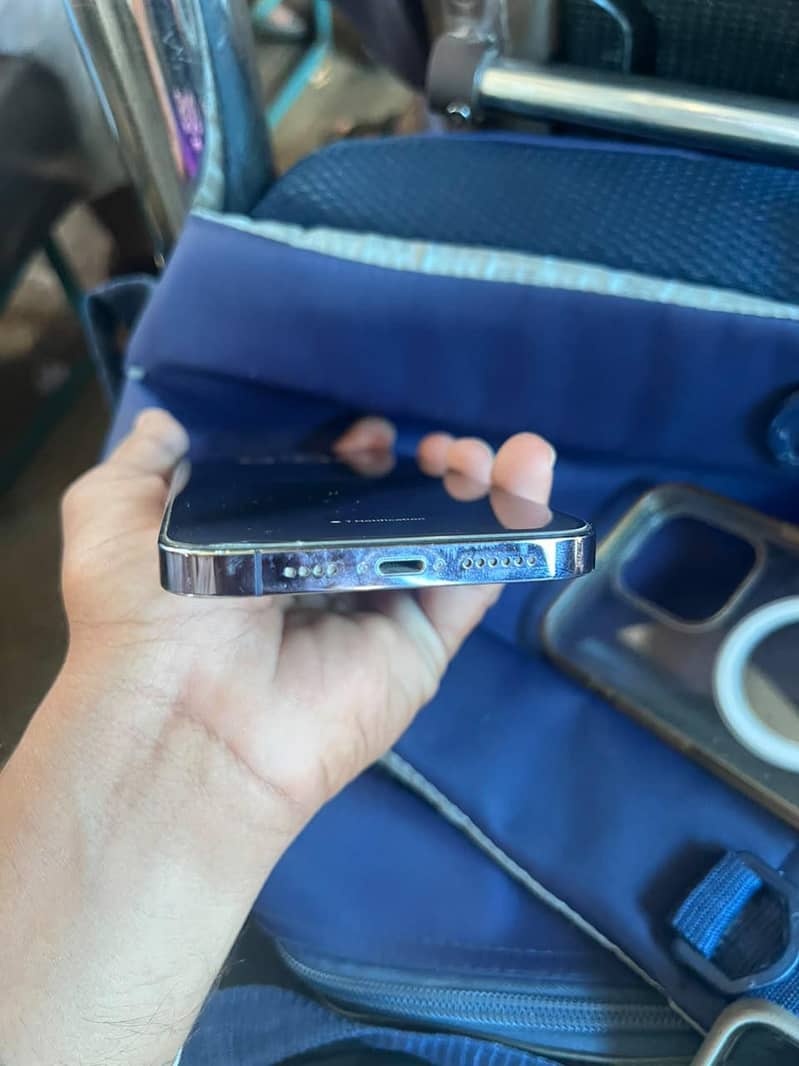 Apple iPhone 14 Pro Max 5