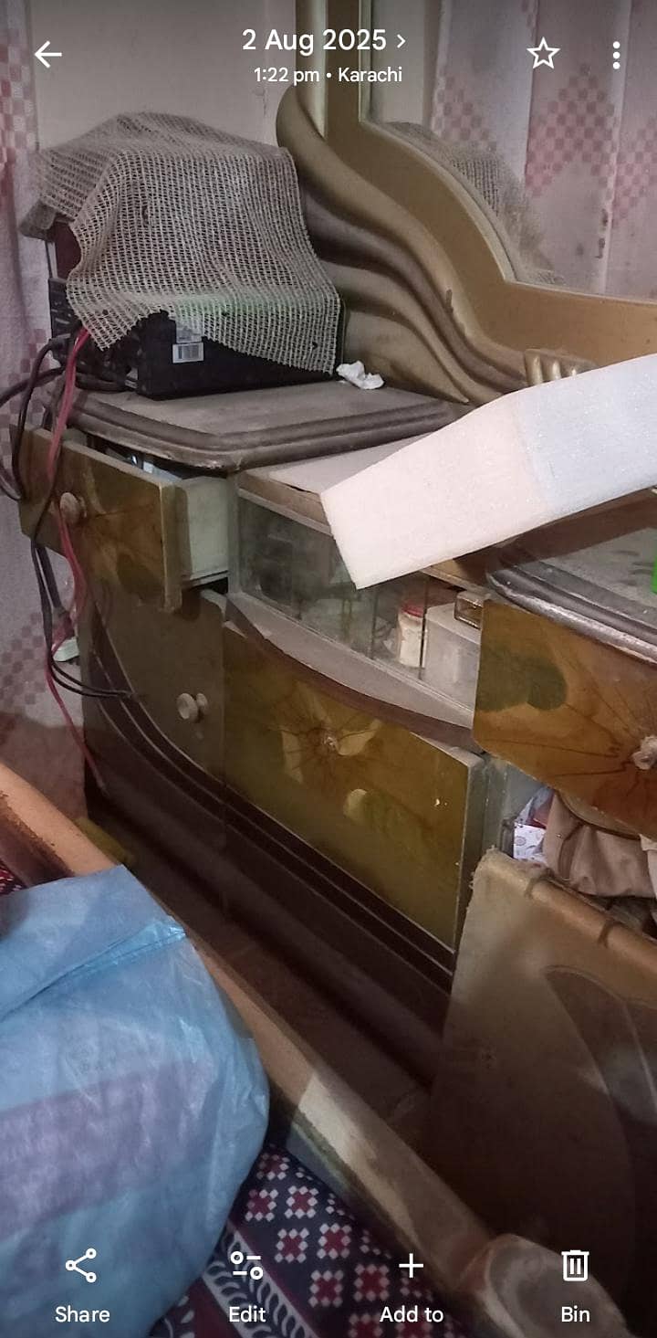 Dico Bed and Dressing Table 6