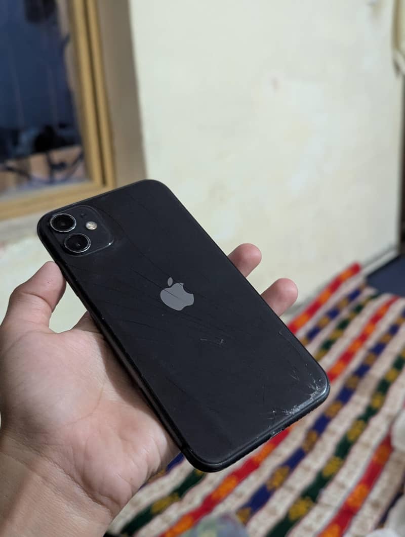 Apple iPhone 11 0