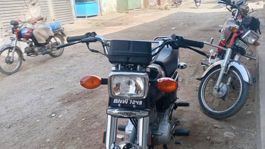 10bay10 cadsan ha bakie Bhot achai ha