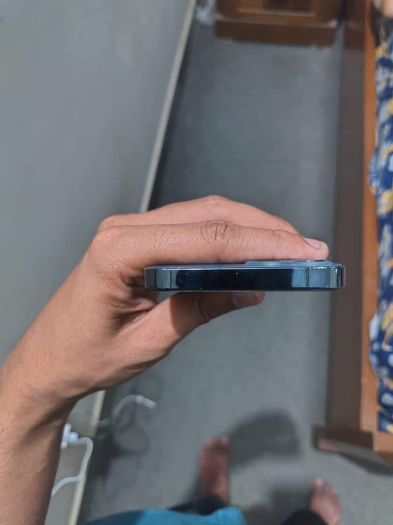 Apple iPhone 12 Pro 6