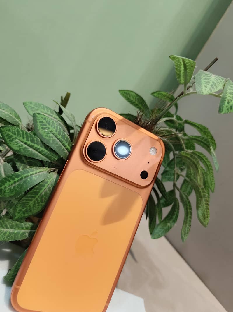Apple iPhone 17 Pro 1